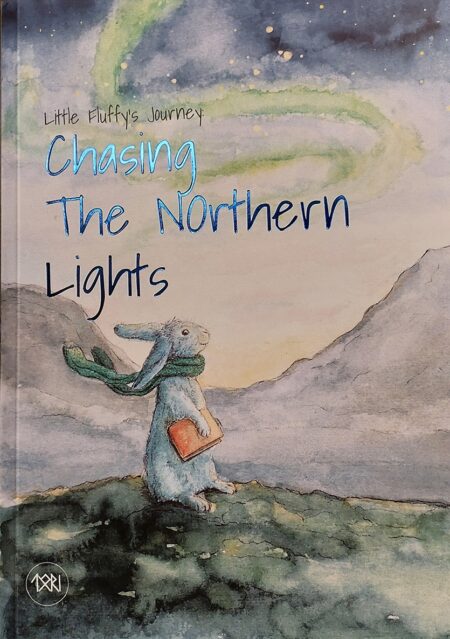 Little Fluffy's Journey: Chasing The Northern Lights